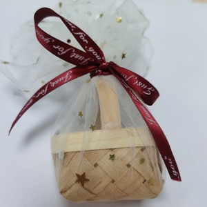 Nouveau <span class=keywords><strong>panier</strong></span>-cadeau en bambou de copeaux de bois <span class=keywords><strong>panier</strong></span>-cadeau d'invité de mariage de petite taille pour la boîte de <span class=keywords><strong>sucre</strong></span> de Table cosmétique de bonbons - Product Image 5