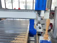 Machine à graver sur bois CNC TJ-1325 avec commande Syntec DSP, broche unique, moteur 6KW, fonctions de sculpture/tournage/gravure/tournage