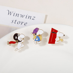 ODM Fashion Cartoon <strong>Snoopy</strong> Plated Zinc Alloy Brooch Anime Badge Costume Scarf Cute Bag Accessories Pin - Product Image 2