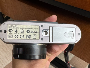 Appareil photo numérique d'occasion <span class=keywords><strong>Leica</strong></span> X1 APS-C CMOS 12,2 MP pas cher avec carte SD et zoom optique 2x-7x - Product Image 5