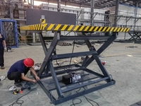Niveleur de quai à ciseaux hydraulique industriel de 8 tonnes, plateforme de levage de marchandises électrique fixe, rampes de quai pour chariot élévateur logistique
