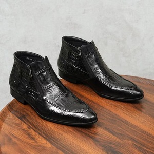 Bottes de travail montantes pour hommes, nouveau style 2025, en cuir véritable, antidérapantes, pour l'automne, à bout pointu, semelle extérieure en caoutchouc - Product Image 1