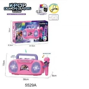 Microfono Giocattolo per Bambini Hunter Girl Group con Luci Fantastiche e Musica, Macchina per Cantare Giocattolo per <span class=keywords><strong>Action</strong></span> <span class=keywords><strong>Figure</strong></span> di Bambini e Bambine - Product Image 1
