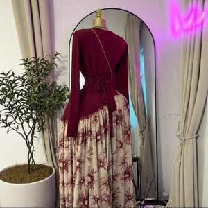 Robes maxi élégantes pour femmes, à manches longues, avec dentelle, imprimé doux, col carré, ceinture, haute élasticité, tendance - Product Image 3