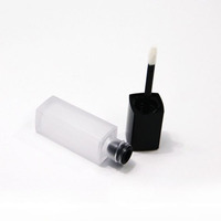 Vente en gros de tubes en verre conteneur de brillant à lèvres emballage cosmétique de rouge à lèvres tube de brillant à lèvres givré carré de 3ml avec couvercle noir