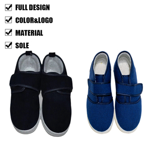 Bottes d'hiver unisexes personnalisées avec logo, tige haute, doublure polaire et semelle extérieure en PVC antistatique pour la transformation alimentaire - Product Image 1