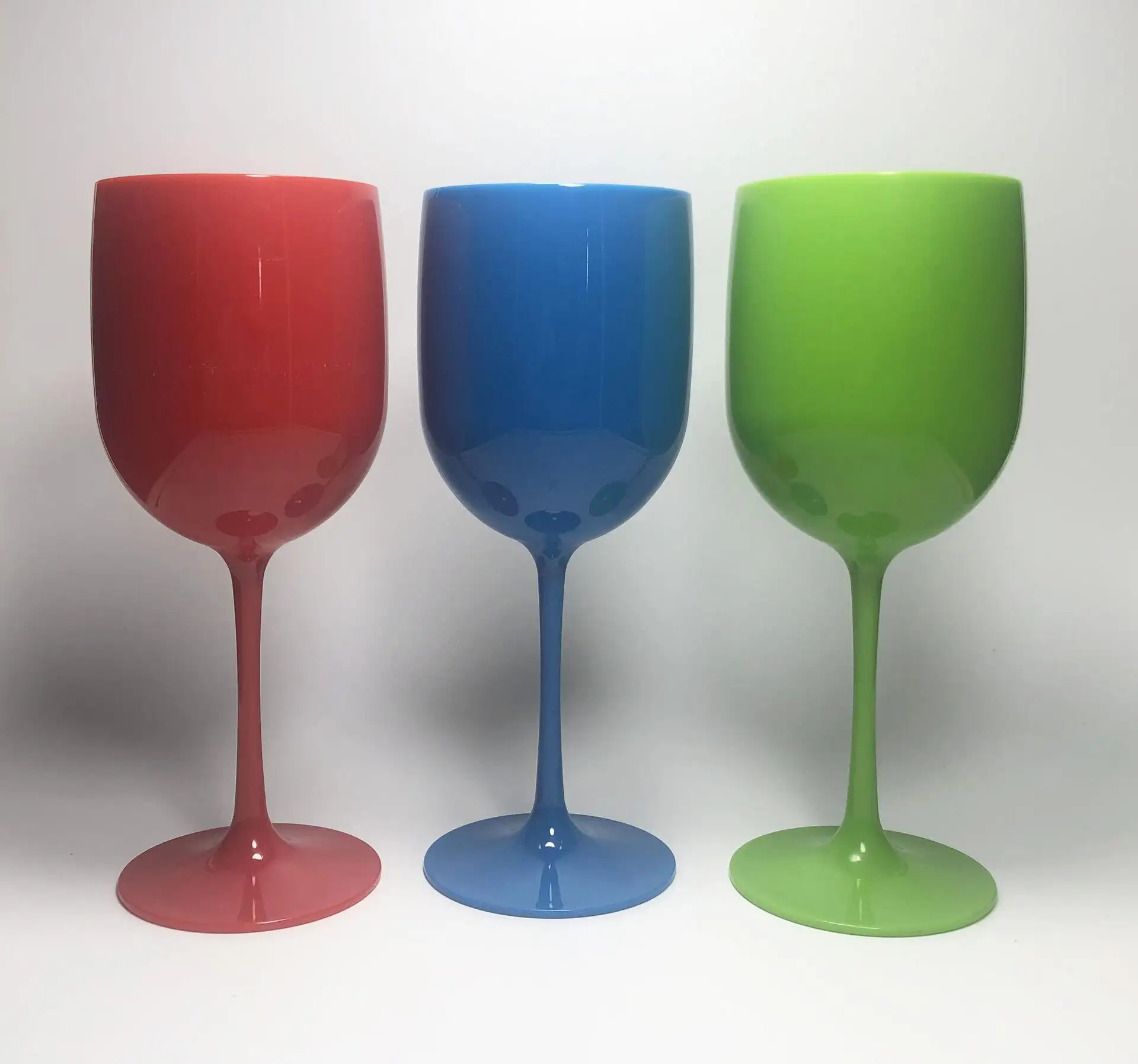 OEM/在庫の新しいプラスチックアクリルホワイトシャンパンワインゴブレットガラス