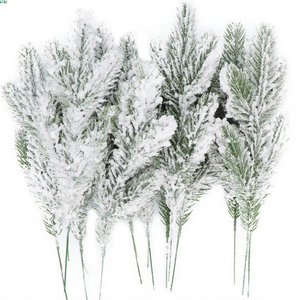 Décoration <span class=keywords><strong>de</strong></span> <span class=keywords><strong>Noël</strong></span> DIY : Guirlande <span class=keywords><strong>de</strong></span> sapin faite main avec flocons <span class=keywords><strong>de</strong></span> neige simulés, pendentif en rotin <span class=keywords><strong>fait</strong></span> <span class=keywords><strong>maison</strong></span> pour <span class=keywords><strong>porte</strong></span> ou salon - Product Image 1