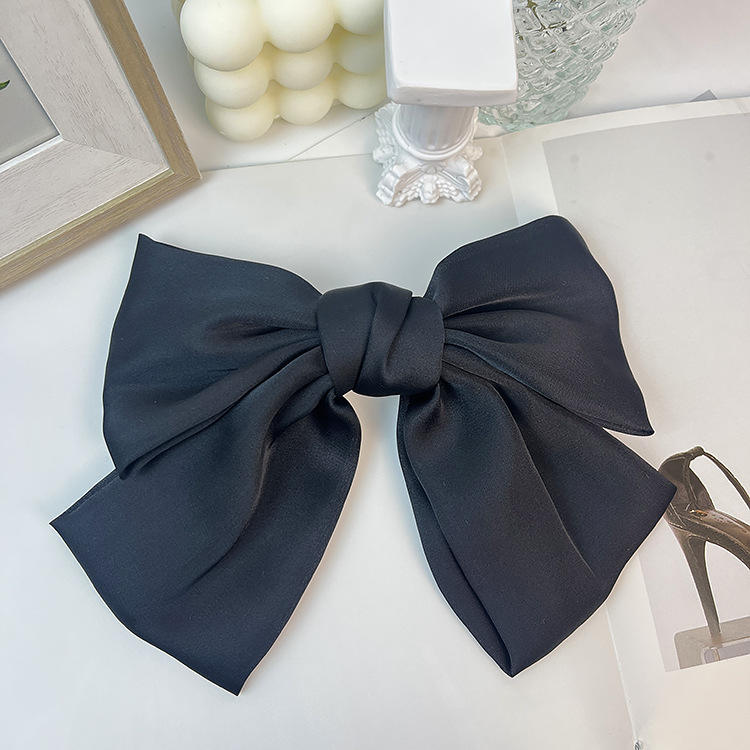 สั้นสีดำ