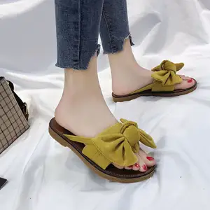 Sandalias de verano para mujer, chanclas planas de playa, zapatos de punta con Clip, zapatillas de Color puro