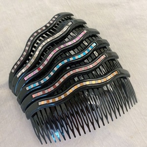 Venta directa de fábrica: Peine para el cabello de 24 dientes con lentejuelas bicolor, peine con purpurina, peine con rayas onduladas, de plástico, para peinados recogidos. - Product Image 5