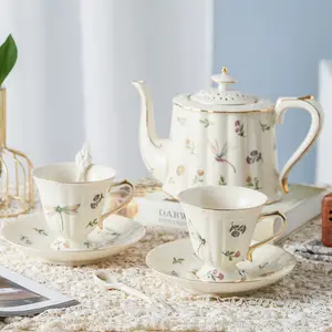 tee-set komplette porzellan Suppliers-England Nordic Style Fine Bone China Tee tasse Becher Set mit Untertasse und Teekanne
