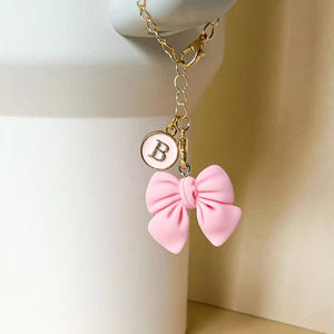 Nom personnalisé initiale lettre poignée breloque décor <span class=keywords><strong>gobelet</strong></span> porte-clés lettre chaîne suspendus pendentif accessoires pour <span class=keywords><strong>gobelet</strong></span> tasse - Product Image 4