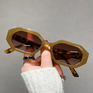 नवीनतम फैशन विंटेज शैली सस्ते प्रचारक कस्टम धूप का चश्मा महिलाओं के डिजाइनर धूप का चश्मा प्रसिद्ध ब्रांड