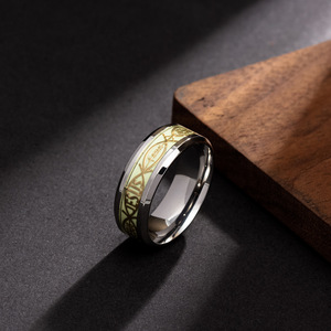 Roestvrijstalen Lichtgevende Hartslag Ring Ecg Paar Ring Eenvoudige Mode Fluorescerende Paar Sieraden Ring Voor Dames En Heren - Product Image 2