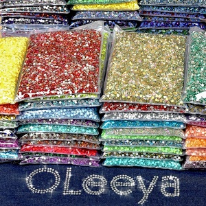 OLeeya Strass en vrac, Strass en verre brillant AB, Cristaux à dos plat non thermocollants, Strass AB pour la décoration DIY - Product Image 1