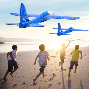 Aeroplano in Schiuma EPP da 48 Centimetri con Luci LED, Giocattolo Volante per Sport all'Aperto per Bambini e Adulti - Product Image 5