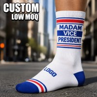 Chaussettes en tricot personnalisées avec logo, blanches, slogan « Madam Vice President », rayures bleues et rouges avec LOGO sur le dos du pied, OEM ODM, faible MOQ