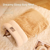 Coussin pour chat en velours chaud automne/hiver, couleur unie, sac de couchage carré, maison fermée pour chaton, couverture sécurisée pour se blottir