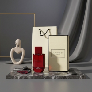 น้ำหอมสเปรย์กลิ่นวานิลลาหรูหรา ขนาด 100 มล. บรรจุขวดสี่เหลี่ยมสีแดง สำหรับผู้หญิง เหมาะสำหรับเดทไนท์และงานพิธีการ - Product Image 2