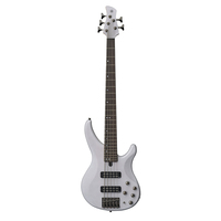Basse à 5 cordes TRBX 505 blanc translucide, dotée de diverses fonctions et très jouable.