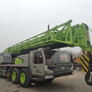 Well Maintained Zoomlion ZTC800 80T Mobile <b>Crane</b> EPA Compliant For Infrastructure Job Sites - Product Image 1