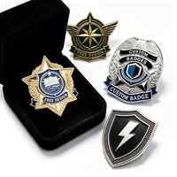 Badge en métal émaillé en alliage de zinc, style bouclier vintage, personnalisable avec logo, pour souvenir de réunion, fabriqué par le fabricant
