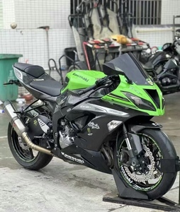 Vendita di Modelli Precedenti di Motociclette Sportive ad Alta Velocità di Alta Qualità - Product Image 6