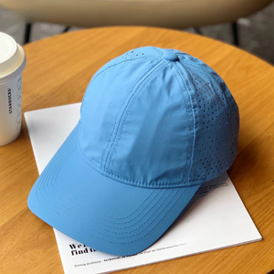 Gorra de Béisbol Deportiva Personalizada al por Mayor, OEM ODM, Transpirable, Impermeable, de Malla de Poliéster, con Orificios Cortados con Láser, Ajustable - Product Image 1