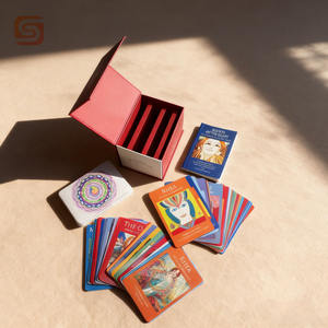 Jeu de cartes <span class=keywords><strong>Oracle</strong></span> dans une boîte magnétique verte avec guide pour débutants Impression 350 g/m² Papier d'art Feuille d'or Cartes de tarot à bords dorés - Product Image 2