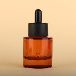 Vente chaude MLM – Bouteille compte-gouttes en verre ambré de 30 ml, personnalisée OEM, à fond épais, pour huiles essentielles et sérums, emballage cosmétique en gros - Product Image 2