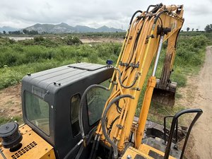 Excavadora de Ruedas Usada Hyundai R210W-7 de 21 Toneladas, Excavadora Original de Corea - Product Image 3