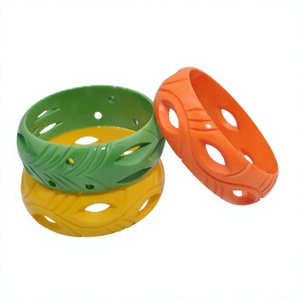 Bracelets en résine colorés tendance, empilables, uniques, style décontracté et sportif unisexe, design orange, vert, jaune, bijoux de mode - Product Image 1