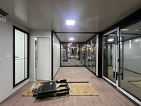 Conteneur maritime en acier moderne de 20 pieds, transformable en café et hôtel, design pliable facilement, couleur audacieuse et moderne