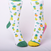 Chaussettes Jacquard Personnalisées en Gros à Motif Fruits Entiers, Blanches, Longues, Tricotées, Drôles
