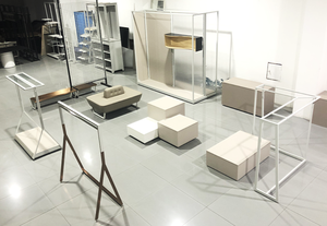 최저가 공장 직접 판매 현대 스틸 그리드 메쉬 선반 금속 디스플레이 스탠드 소매점 - Product Image 5