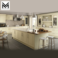 Meubles de cuisine en bois Pvc moderne personnalisé E1 Standard italien préfabriqués de luxe Membrane Pvc armoires de cuisine