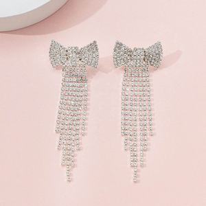 Pendientes Largos con Diseño de Mariposa Estilo Coreano, Borla, Diamantes de Imitación y Cadena de Garra, Estilo Europeo Americano - Product Image 6
