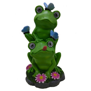 Ranas Verdes Apiladas con Detalles <span class=keywords><strong>de</strong></span> Mariposas, Alimentadas por Energía Solar - Adorno Decorativo para Jardín Resistente a la Intemperie con Ojos Iluminados - Product Image 2