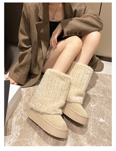 <span class=keywords><strong>Botas</strong></span> <span class=keywords><strong>de</strong></span> nieve <span class=keywords><strong>de</strong></span> lujo para mujer, <span class=keywords><strong>de</strong></span> piel sintética peluda, con plataforma alta, cálidas para invierno, suela gruesa, zapatos <span class=keywords><strong>de</strong></span> mujer, venta al por mayor, personalizables - Product Image 3
