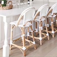 Chaises hautes modernes avec siège à motif personnalisable, table et chaise certifiées CE pour cuisine extérieure