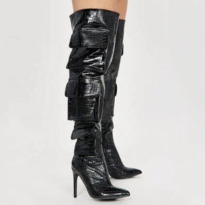 Botas de tacón fino para mujer, hasta la rodilla, con bolsillos, punta afilada, camuflaje, estilo vaquero, talla 44, Silver Prints - Product Image 6