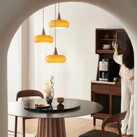 Luminaire suspendu créatif en forme de kaki, style moderne, pour salle à manger, bar, chambre, balcon, en noyer, avec douille E27