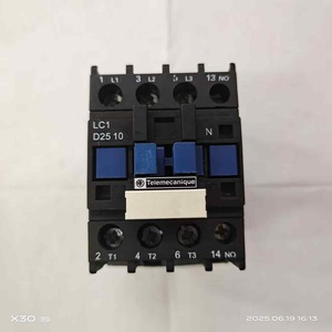 Contactor Schneider Electric CaE22 AC, 50/60 Hz, Montaje en Riel DIN - Product Image 2