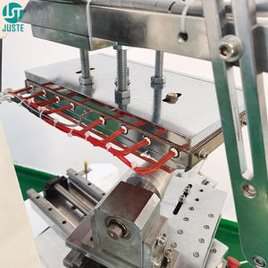 Guangzhou Machine d'estampage à chaud gaufrage Machine d'estampage à chaud pour vêtements <span class=keywords><strong>T</strong></span>-<span class=keywords><strong>Shirt</strong></span> <span class=keywords><strong>T</strong></span>-shirts fente carrelage de plafond réfrigérateur lettre - Product Image 5