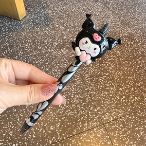 Nuevo Bolígrafo de Clic con Diseño de Animal 3D Estilo Caricatura, Bolígrafo de Punta Redonda de Metal de Secado Rápido, Tinta Negra de 14 cm para Estudiantes que Resuelven Problemas Rápidamente - Product Image 5