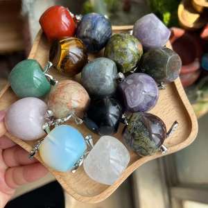<span class=keywords><strong>Piedra</strong></span> preciosa natural tallada a mano de 25mm y 30mm, estatua de <span class=keywords><strong>piedra</strong></span> de manzana, cristal curativo, Cuarzo Rosa, figurita de manzana, regalos de cristal de Navidad - Product Image 5