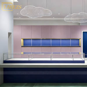 Vitrine de magasin en bois pour bijoux et meubles, comptoir, porte, vitrine en verre, aménagement de magasin, solutions de décoration commerciale - Product Image 6