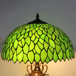 Lámpara de Mesa HFBH con Pantalla de Vidrio Estilo Hojas Verdes de 16 Pulgadas, Luces Decorativas de Lujo para Mesa de Estilo Rústico - Product Image 2