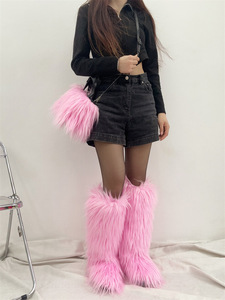 Novo Design de Botas de Neve de Pelúcia até o Joelho com Pelo Sintético de Raposa e Bolsas Combinando - Conjunto de Sapatos e Bolsas Femininas - Product Image 6
